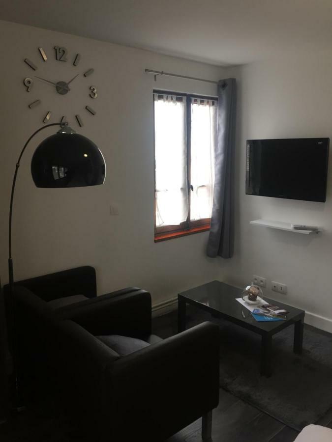 艾克斯莱班Magnifique Meuble 24M2 Avec Parking公寓 外观 照片